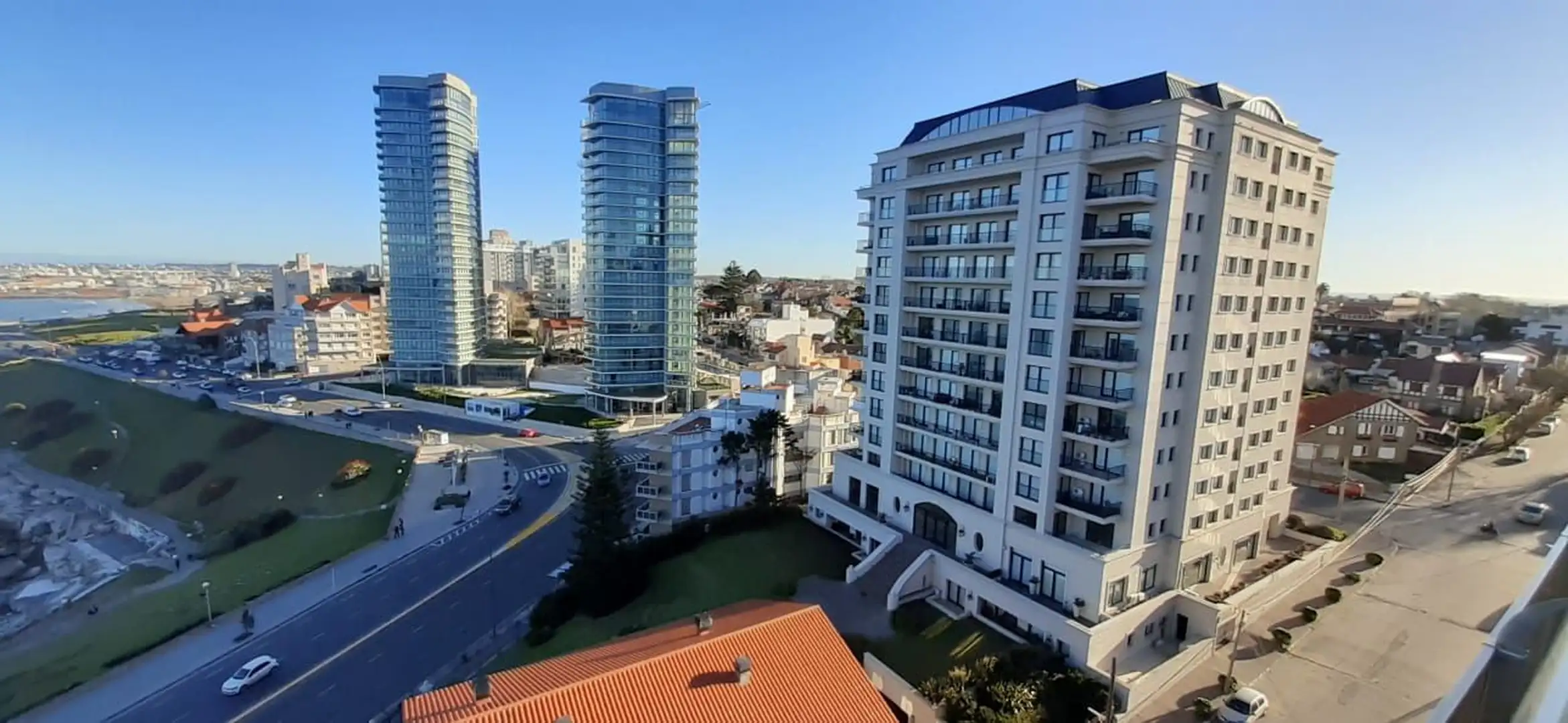 Departamento 4 amb, 203m² con cochera y amenities — Playa Chica