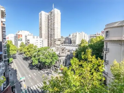 Almagro 3 dormitorios piso alto oportunidad