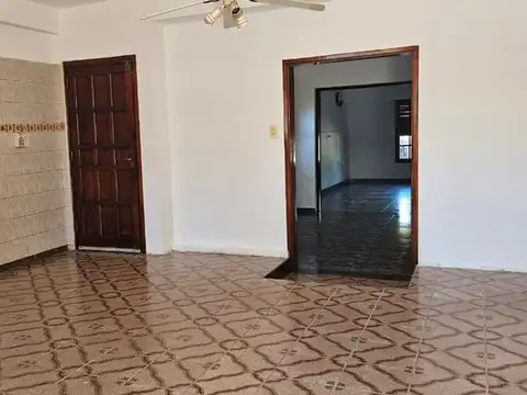 Casa en Venta en Quilmes, USD 115.000