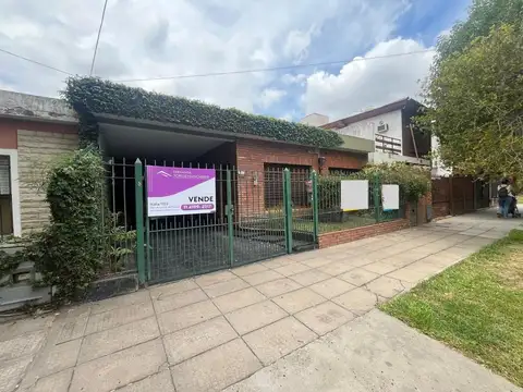 CASA- VENTA- 3 AMBIENTES- APTO CREDITO HIPOTECARIO- MERLO