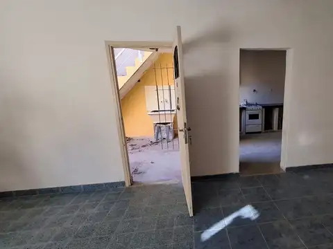 CASA 3 AMB PATIO, JARDIN Y TERRAZA EN CASEROS