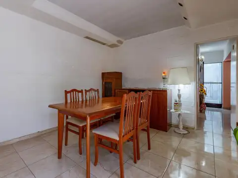Casa 4 ambientes con 1 baño