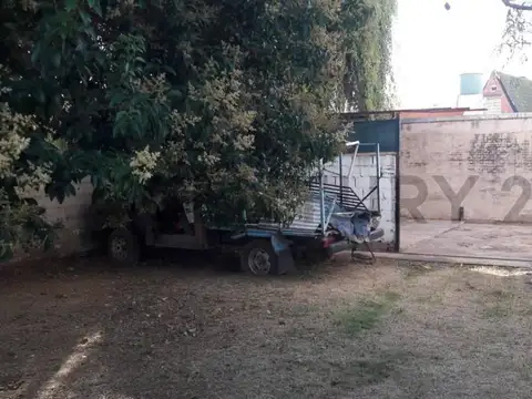 Casa 4 ambientes con 1 baño