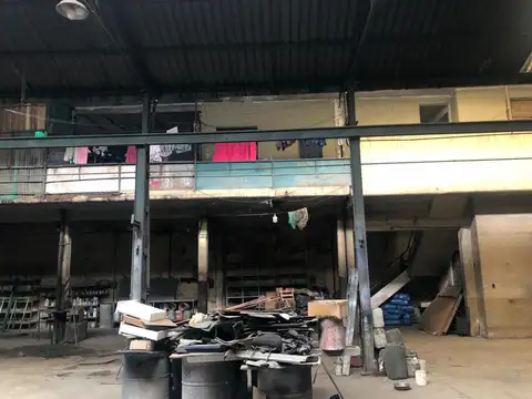 Galpon en Venta 18  mts Fondo