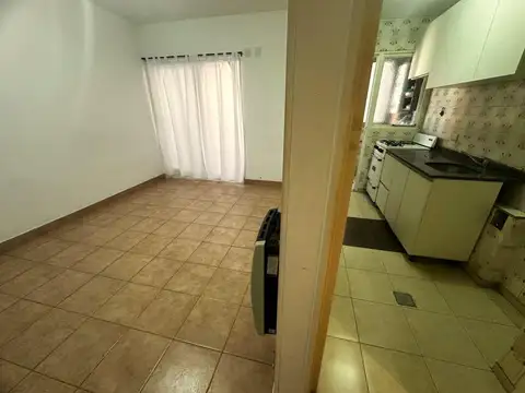 OFICINA - CONSULTORIO EN PLENO VILLA CRESPO 2 AMBIENTES SOBRE AVENIDA