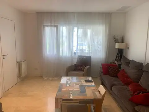Casa en Alquiler al Oeste