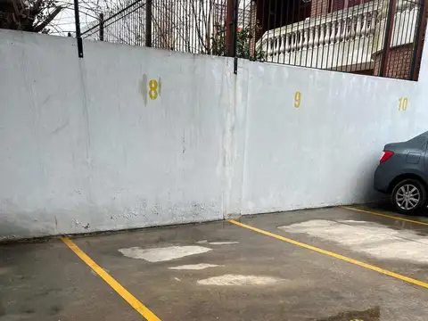 VENTA COCHERA DESCUBIERTA EN WILDE - EXC UBICACION