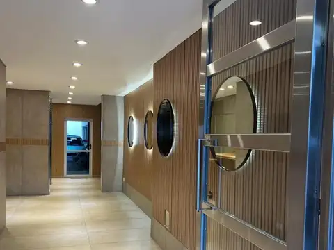 Venta en Flores. Departamento de 2 Ambientes con Balcón. al contrafrente. Primera Escritura.