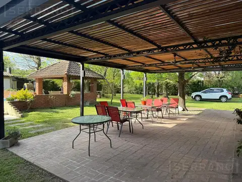 Casa 6 ambientes con 3 baños