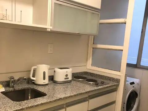 Pacheco de Melo 1800, Piso 4