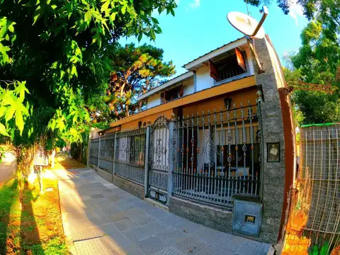 Felix Frias e/ Gral. Madariaga y Jujuy