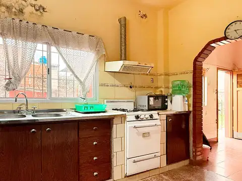 Casa 3 ambientes con 1 baño