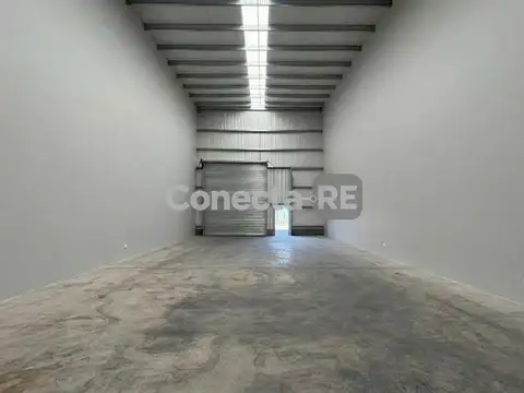 Depósito 200 m² en alquiler dentro de predio cerrado en canning