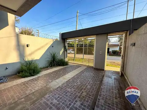 Casa en Venta con 1 cochera