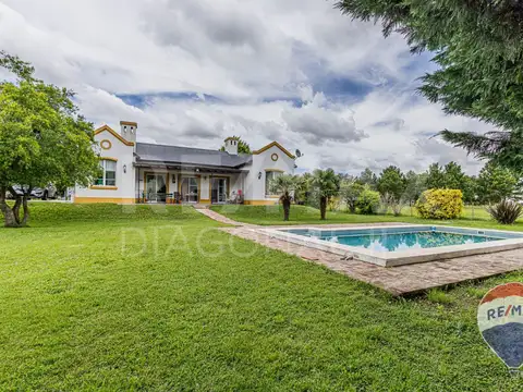 CASA EN VENTA EL MIRADOR CLUB DE CAMPO