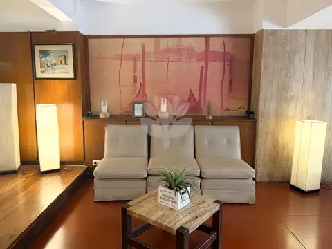 Hotel en Venta 52 años