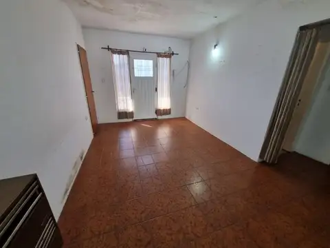 Casa en Venta en Rafael Calzada, USD 98.000