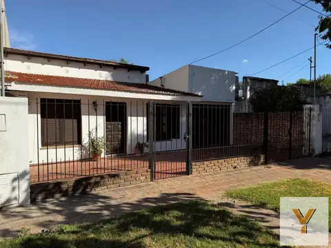 Casa en venta - 3 Dormitorios 1 Baño - Saladillo