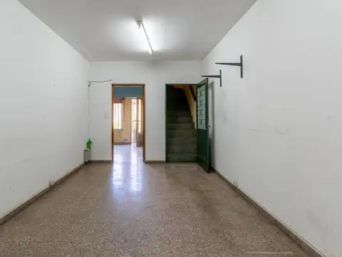 CASA 5 AMBIENTES EN VENTA ADROGUE