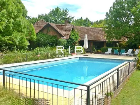 Sobre lote de 3200 m2