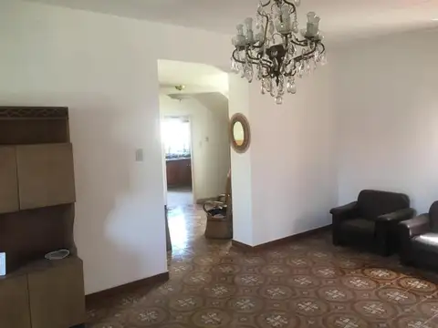 Depto Tipo Casa en Venta en San Justo, USD 95.000