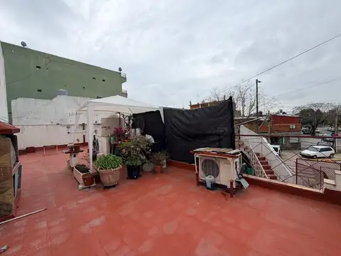 Depto Tipo Casa 2 ambientes con 1 baño