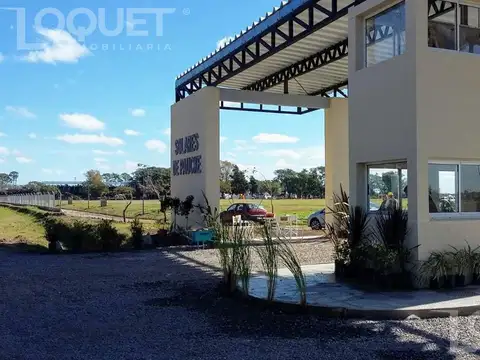 Terreno en venta. Barrio Privado -Solares de Paucke- sobre calle principal