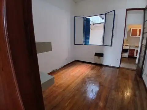 Depto Tipo Casa 2 ambientes con 1 baño