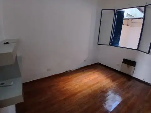 Depto Tipo Casa en Alquiler 51 años