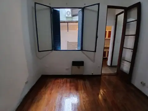 Depto Tipo Casa en Alquiler en Villa Ortuzar, $ 850.000