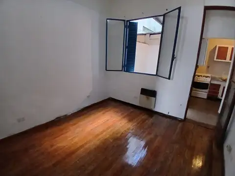 Depto Tipo Casa en Alquiler de 1 dormitorio