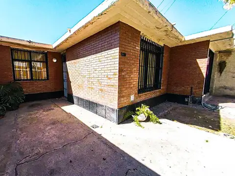 CASA EN VENTA 3 DORMITORIOS EN GUAYMALLÉN CON TOUR VIRTUAL