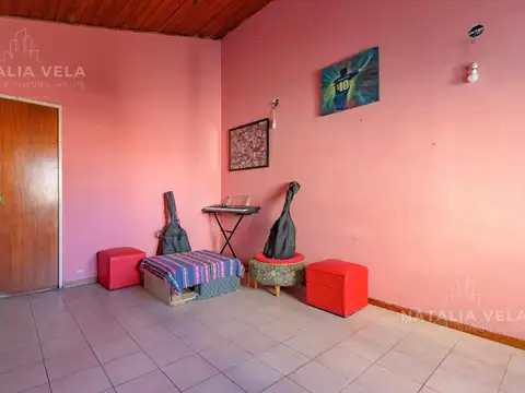 Depto Tipo Casa 6 ambientes con 2 baños