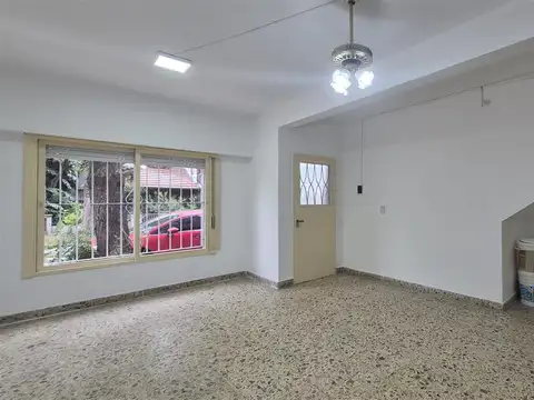 Depto Tipo Casa 2 ambientes con 1 baño