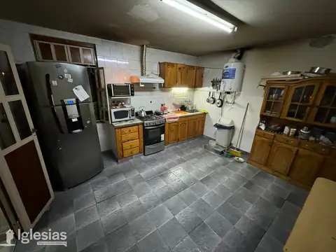 Casa 5 ambientes con 1 baño