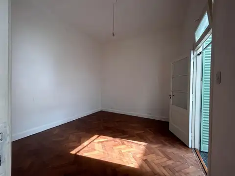 Depto Tipo Casa en Venta 57 años