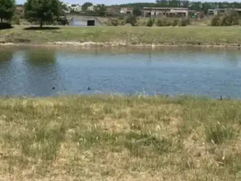 Lote al agua en venta en  Barrio San Sebastian área 10, Pilar
