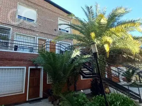 Depto Tipo Casa en Venta de 4 ambientes