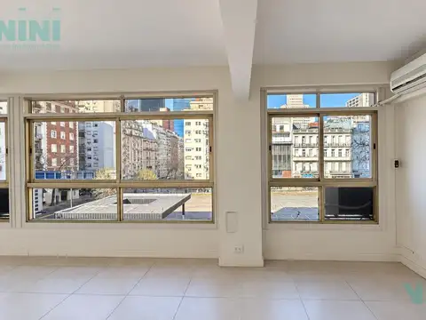 Oficina en Venta al Este