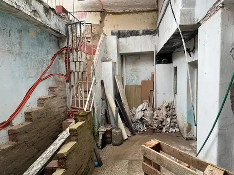 Casa 5 ambientes con 3 baños