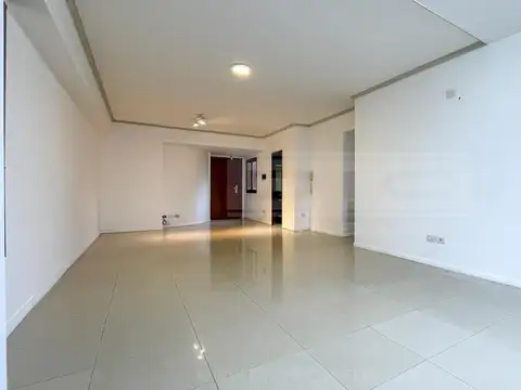 Oficina 4 ambientes con 2 baños