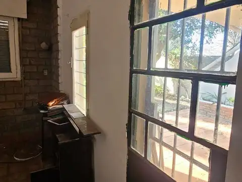 Casa en Venta en Alberdi, USD 82.000