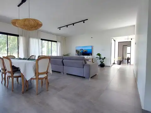 Casa en Venta en La Victoria Polo Country Club, USD 220.000
