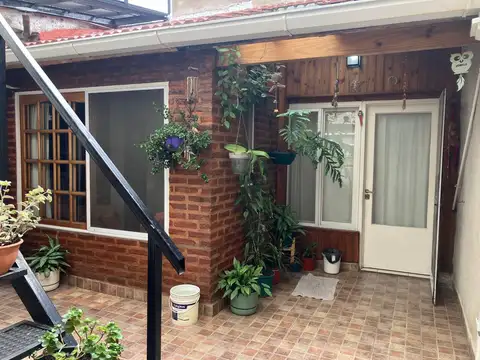 Av. M. T de Alvear al 4700