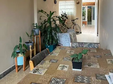 VENTA LOCAL COMERCIAL MAS VIVIENDAS CASEROS