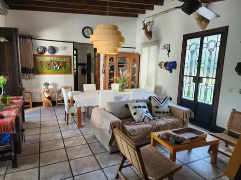 Casa 4 ambientes con 3 baños