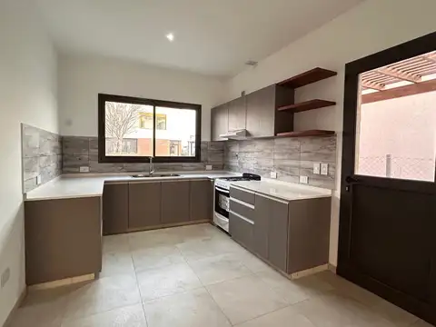 Casa en Venta en Santo Tomas, USD 220.000