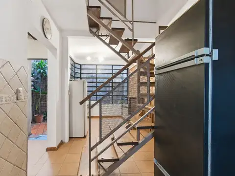 Depto Tipo Casa en Venta 56 años