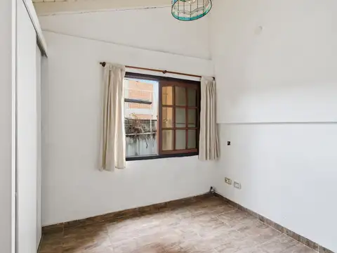 Depto Tipo Casa en Venta 56 años