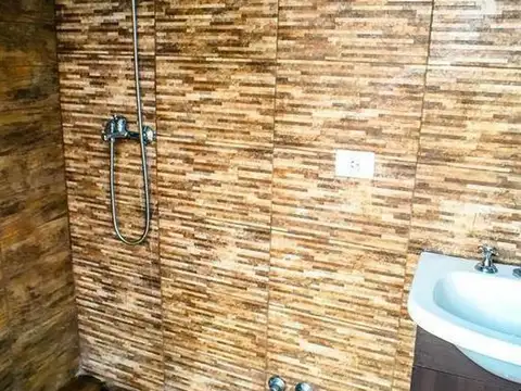Casa en venta - 6 Dormitorios 6 Baños - Cocheras - 1000Mts2 - San Marco